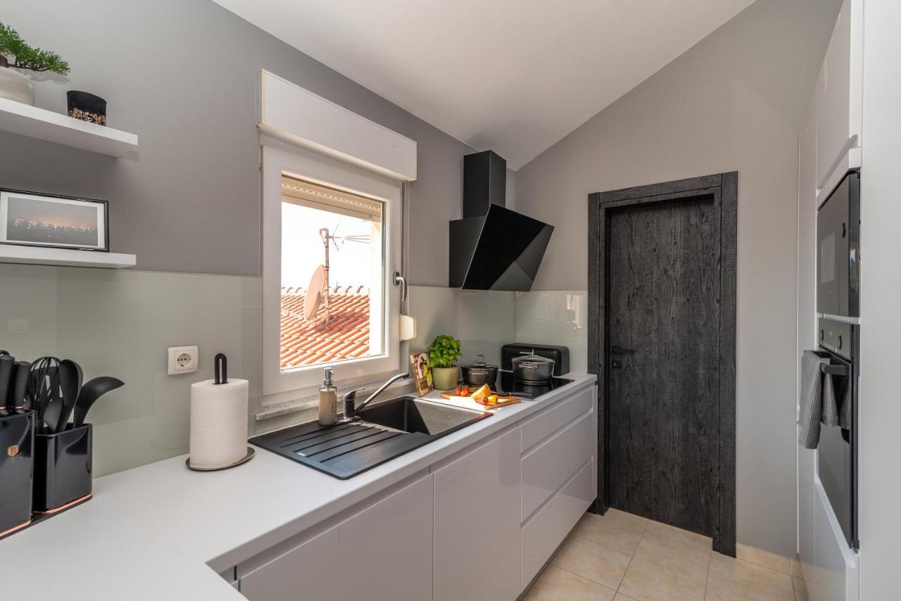 Apartment No. 8 Trogir Exterior foto